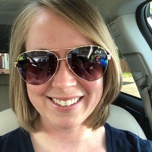 Meet your Posher, Kara